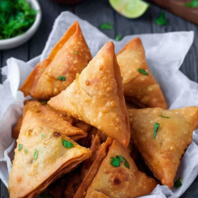 Samosa (4pcs) at Butt Karahi Chicago